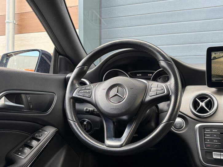 Mercedes-Benz CLA 180d Shooting Brake 2017 foto 16