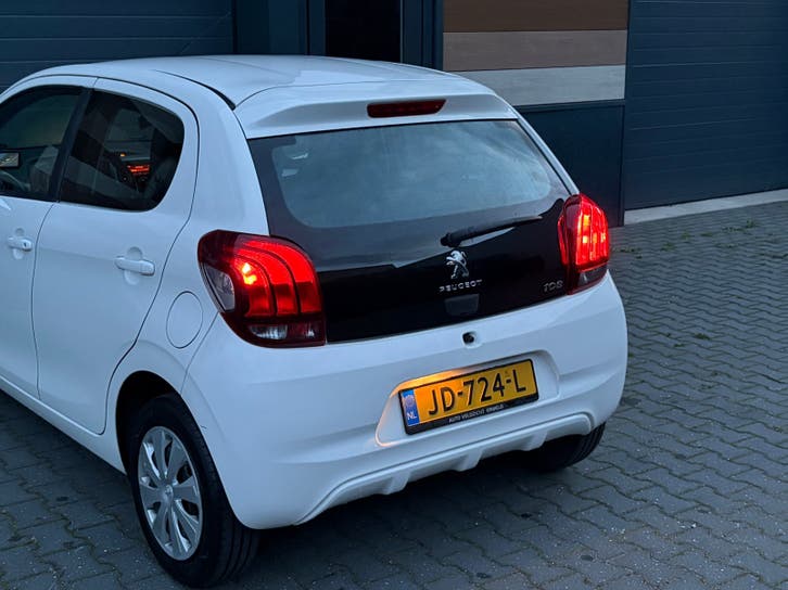 Peugeot 108 1.0 12V E-VTI 5DR 2016 foto 13