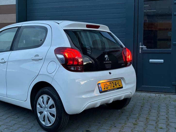 Peugeot 108 1.0 12V E-VTI 5DR 2016 foto 9