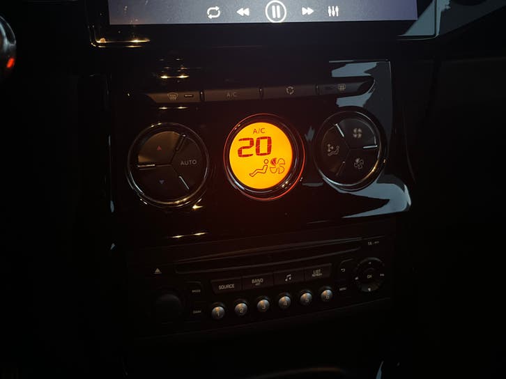 Citroën DS3 1.2 VTI 2014 foto 21