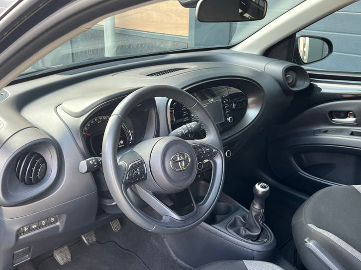 Toyota Aygo X 1.0 VVT-i MT first 2023 foto 15