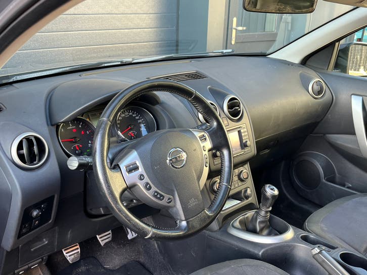Nissan Qashqai 1.5 DCI 2WD 2010 foto 16