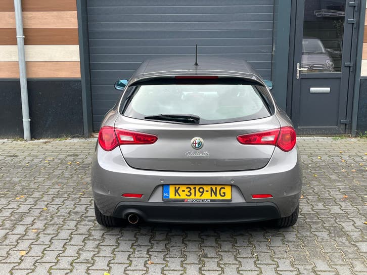 Alfa Romeo Giulietta 1.4 Turbo 2011 foto 15